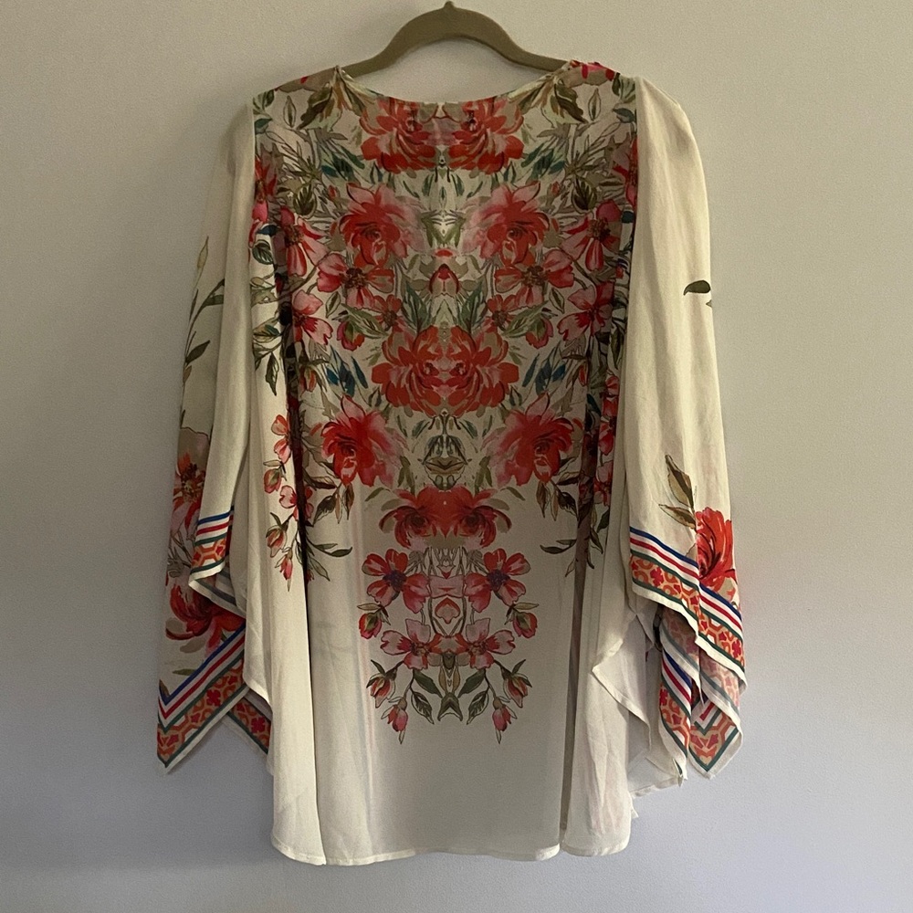 Forever 21 Sheer Floral Open-Front Kimono in Ivory, Coral & Green - Picture 6 of 8